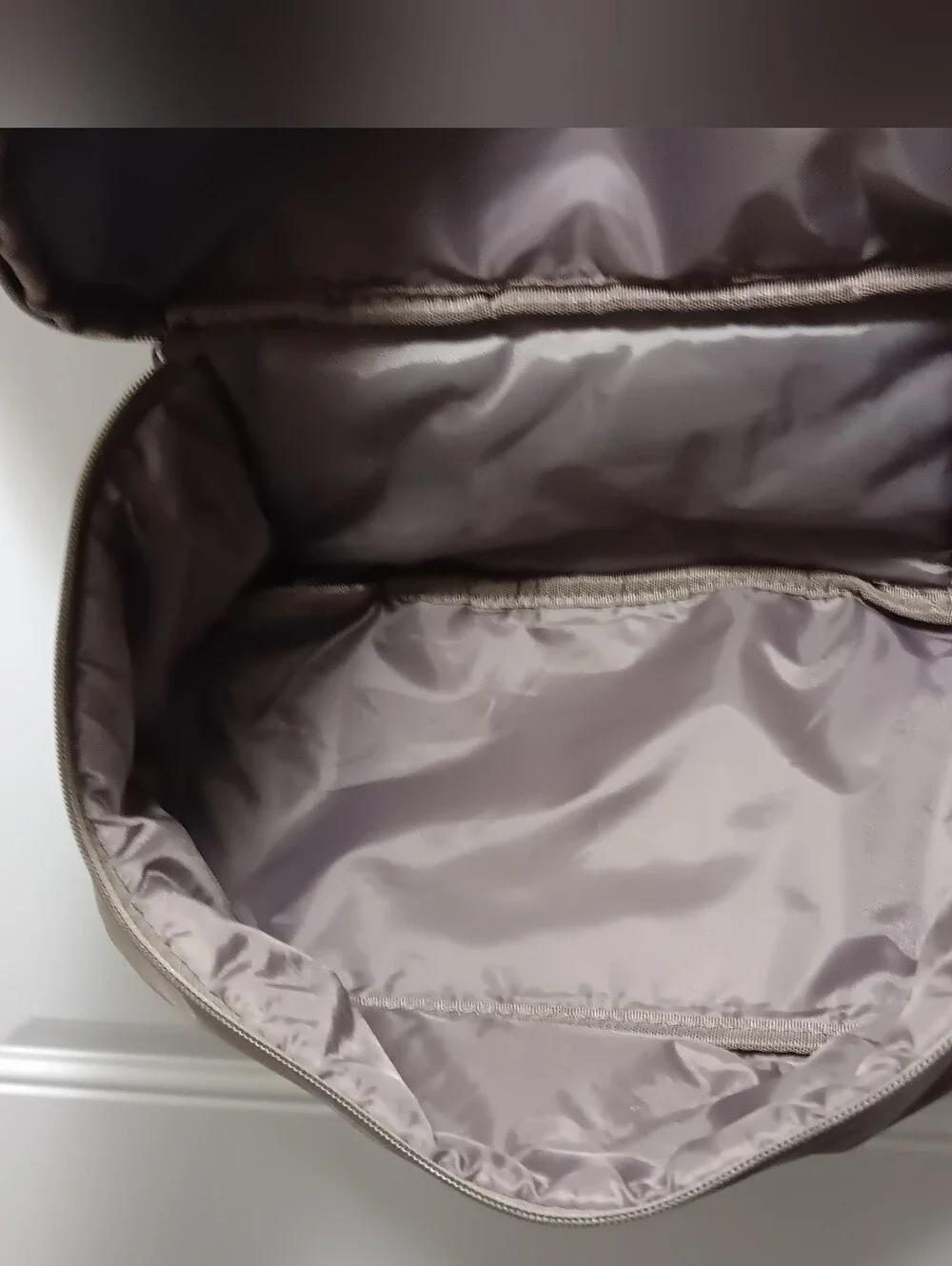 Beyond Yoga| Adjustable Backpack Bag Yoga Pilates Dance Class Gym Convertible